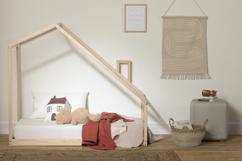Sweedi House Bed with Chimney - Natural