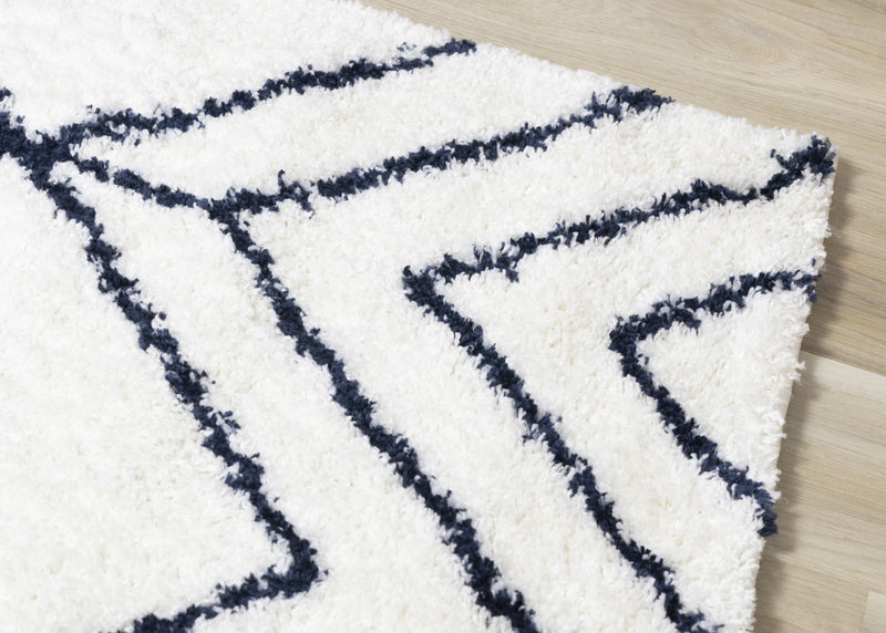 Taylor Diamonds Shag Area Rug - 7'10\" x 10'6\"