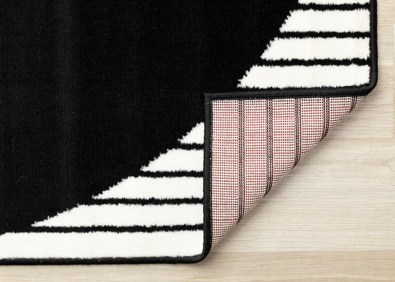 Forte Black White Stripes Contrasting Modern Area Rug - 5'3\" x 7'5\"