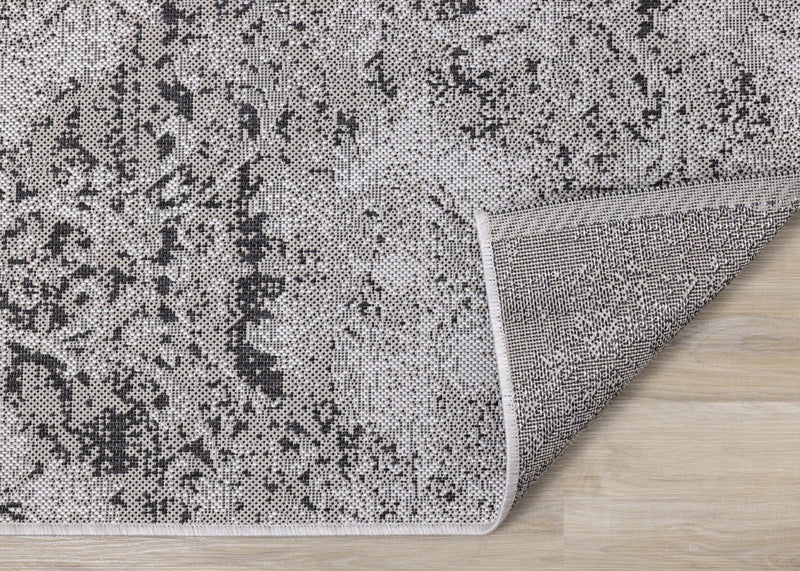 Jackson Distressed Damask Indoor/Outdoor Area Rug - 7'10\" x 10'6\"