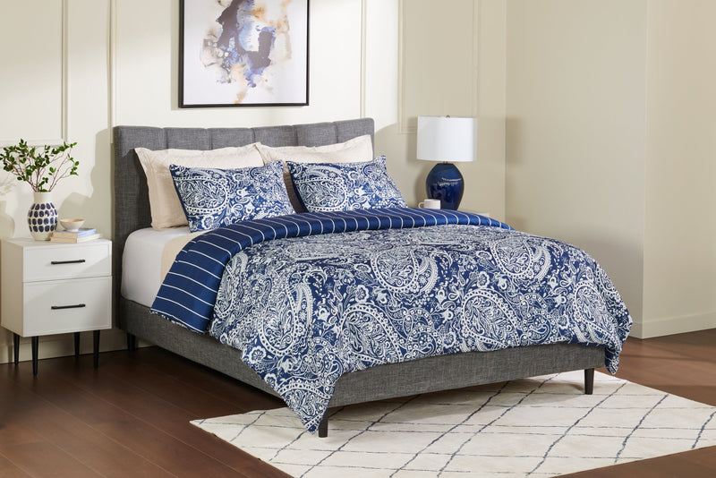 Lochlan 3-Piece King Comforter Set - Navy and White