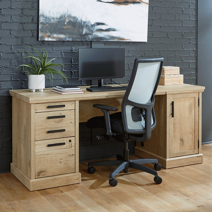Mason Peak 71.10 \" Commercial Grade Credenza Office Desk with 3-Drawers & Cabinet - Prime Oak