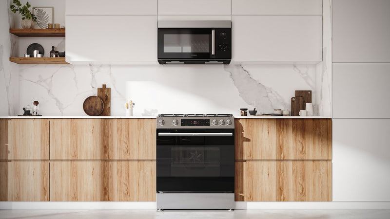 Bosch 30\" 5.8 Cu. Ft. 100 Series Gas Range with Rapid Preheat and Air Fry - Stainless Steel - HGF1050MUC