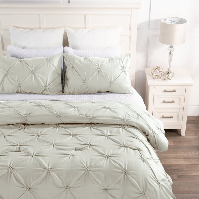Gardenia Wynd 3-Piece Full/Queen Comforter Set - Oatmeal