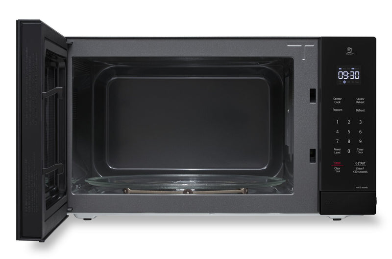 LG 1.5 Cu. Ft. NeoChef™ Countertop Microwave with Smart Inverter and Sensor Cooking - MSER1590B