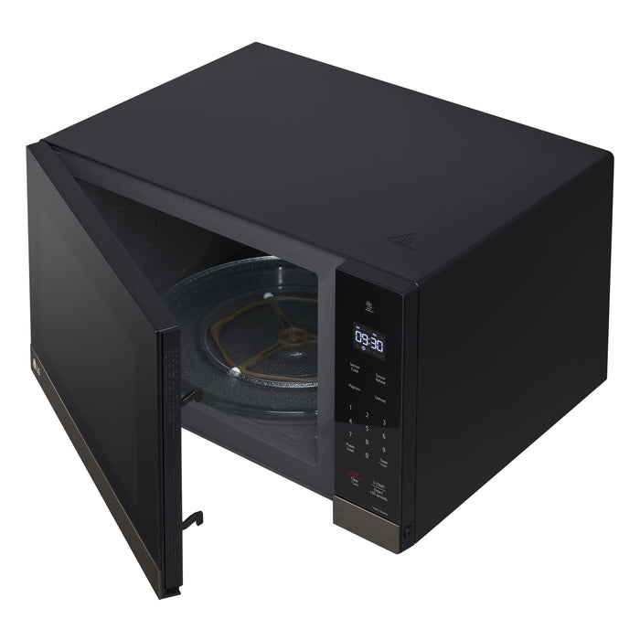 LG 2 Cu. Ft. NeoChef™ Countertop Microwave with Smart Inverter and Sensor Cooking - MSER2090D