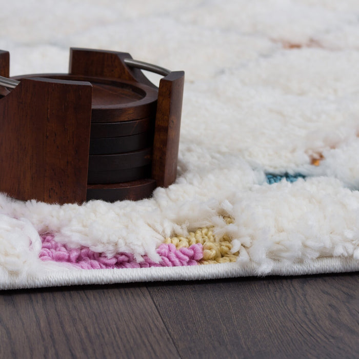 Robin Multi-Colour Moroccan Shag Area Rug - 5'3\" x 7'7\"