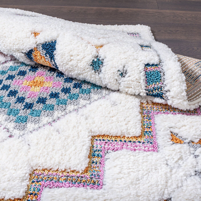 Ellis Multi-Colour Geometric Shag Area Rug - 6'7\" x 9'6\"