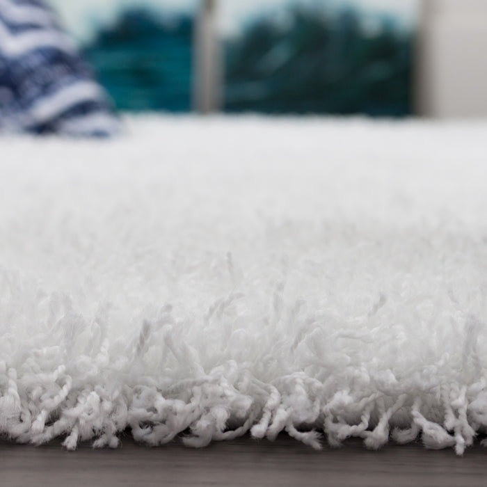 Victoria White Shag 4 x 6 Area Rug