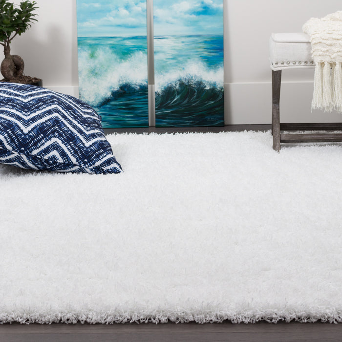 Victoria White Shag 4 x 6 Area Rug