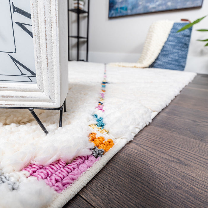 Lola Lattice Large 8x11 Area Rug