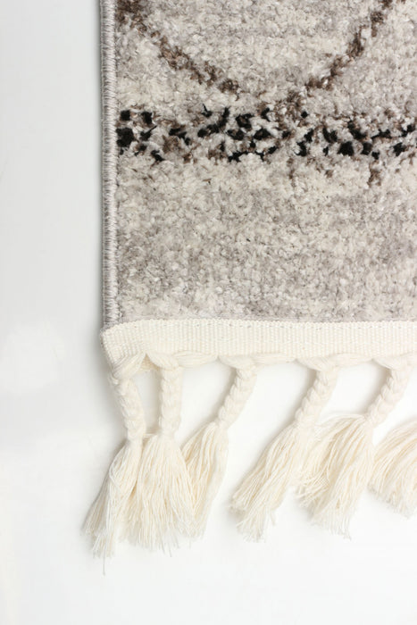 Vera Aztec Ivory/Grey Area Rug - 7'10\" x 10'5\"