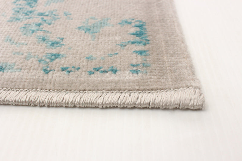 Corinne Aqua 5'3\" x 7'7\" Area Rug