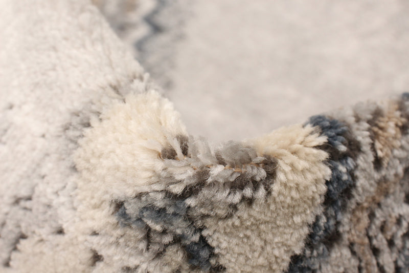 Octavian Bijar Ivory Area Rug - 6'7\" x 9'6\"