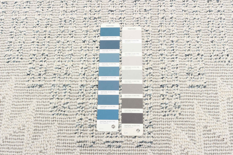 Torionna Grey Area Rug - 8'0\" x 10'0\"