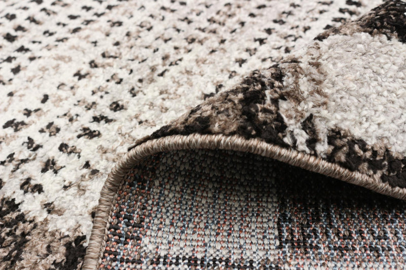 Vera Quattro Ivory/Grey Area Rug - 7'10\" x 10'5\"