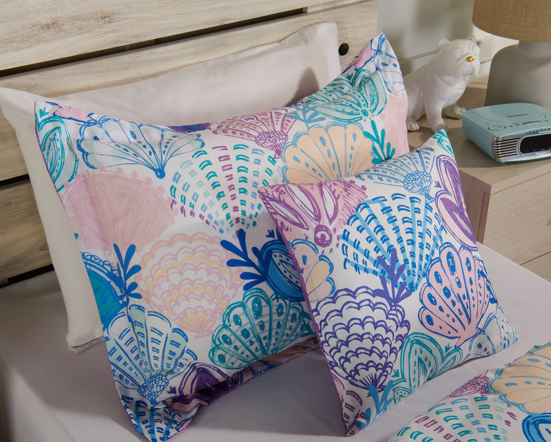 Coraline 4-Piece Full Comforter Set