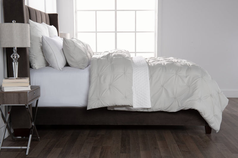 Brianna Light Grey 3-Piece King Comforter Set