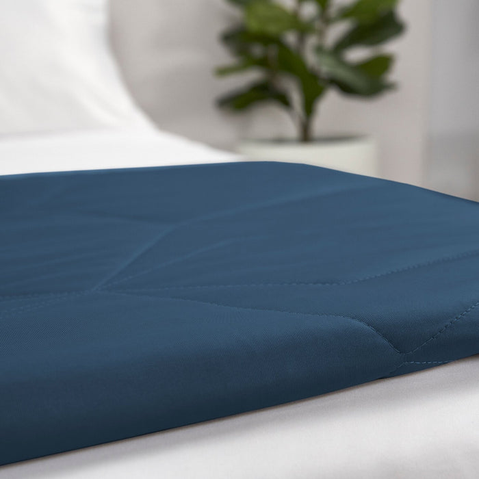 BEDGEAR King Cooling Blanket - Navy