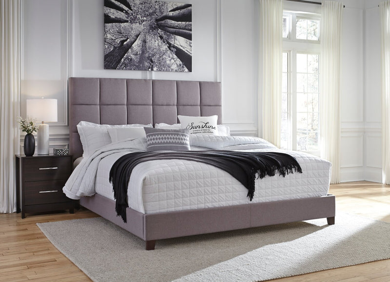 Livy Upholstered Bed in Grey Fabric, Tufted - King Size