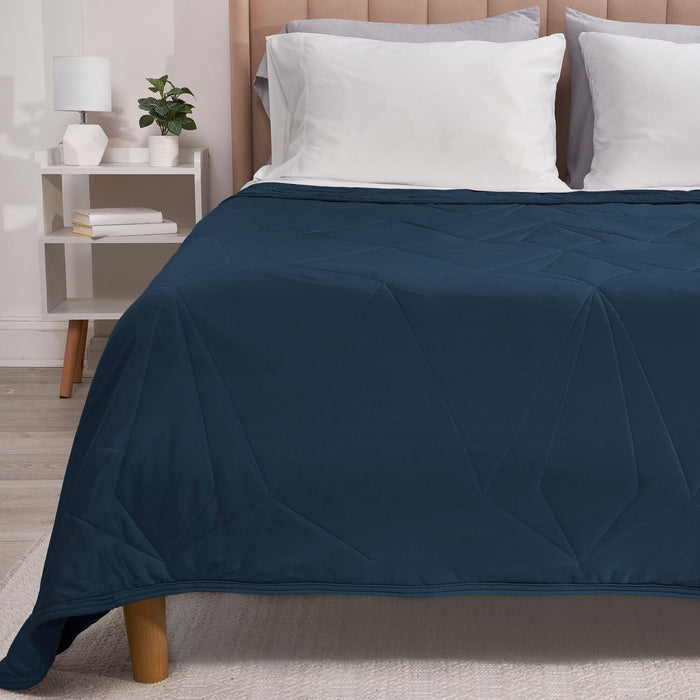 BEDGEAR King Cooling Blanket - Navy