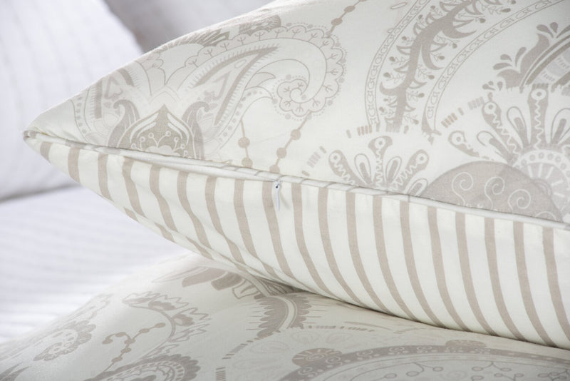 Indie Paisley 3-Piece King Comforter Set