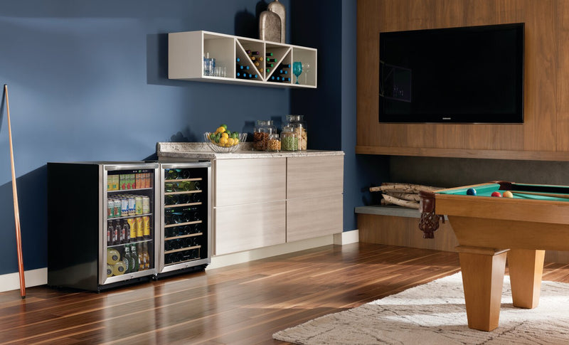 Frigidaire 21.5\" 4.6 Cu. Ft. 138 12 oz. Can Capacity Beverage Centre Refrigerator - Stainless Steel - FRYB4623AS