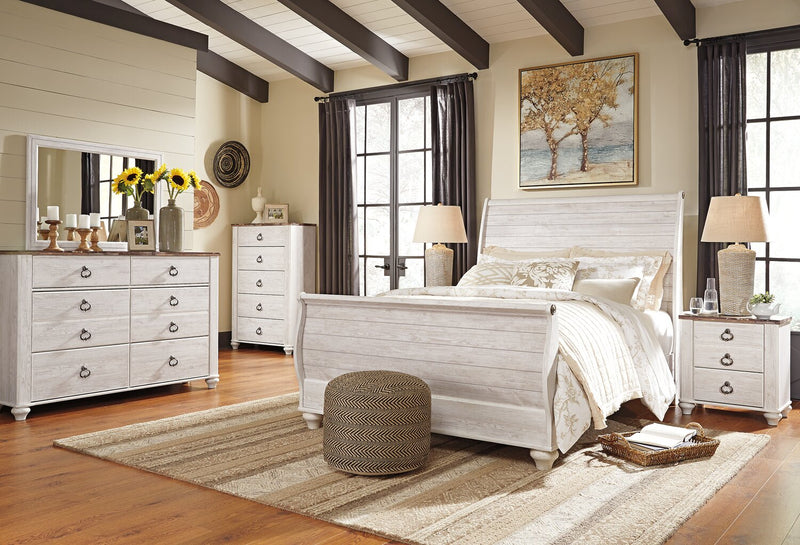 Willowton 5pc Bedroom Set with Sleigh Bed, Dresser & Mirror, Whitewash - Queen Size