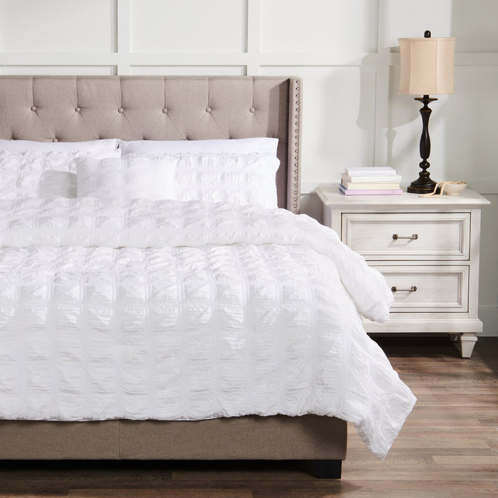 Elanna 4-Piece Full/Queen Comforter Set - White