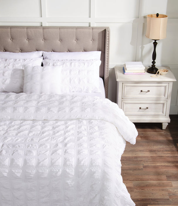 Elanna 4-Piece Full/Queen Comforter Set - White