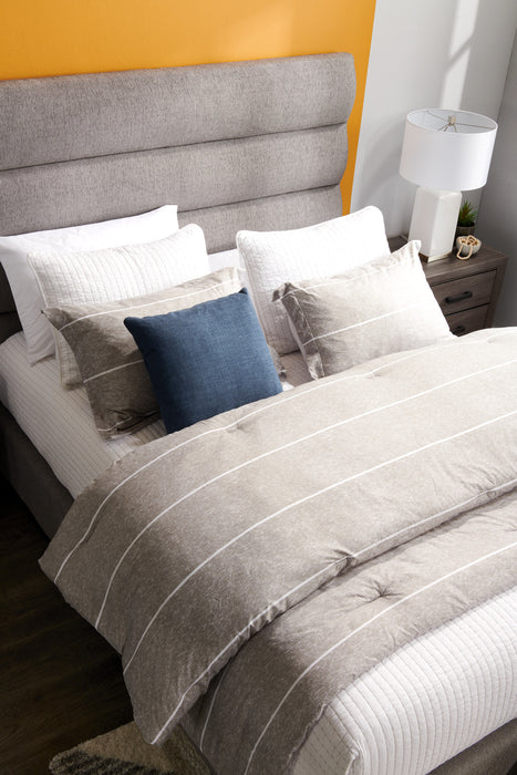 Stripes 3-Piece Full/Queen Comforter Set - Grey