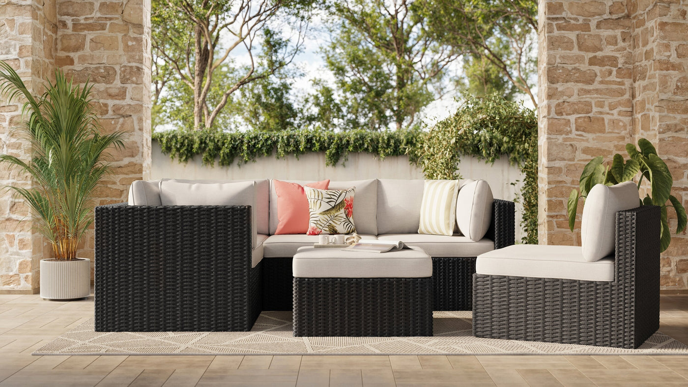 Top Patio Trends for 2025: A Fresh Look at Outdoor Living | Les principales tendances de 2025 pour terrasse : un regard neuf sur la vie à l’extérieur