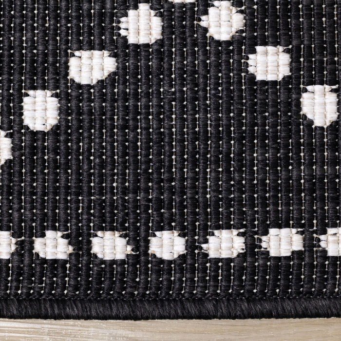 Brooke Reversible Diamonds Indoor/Outdoor Area Rug - 7'10\" x 11'2\"