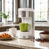 Kenmore Single Serve Coffee Maker with Travel Mug – White - KKCMKCM-W | Cafetière Kenmore à portion individuelle avec tasse de voyage - blanche - KKCMKCM-W