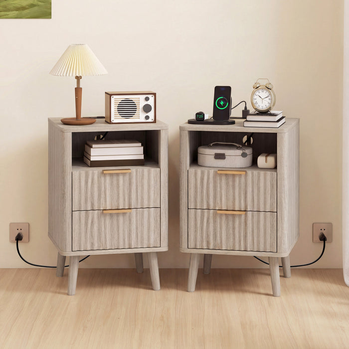HOMCOM Nightstands Set of 2, Bedside Tables with Charging Station, Grey