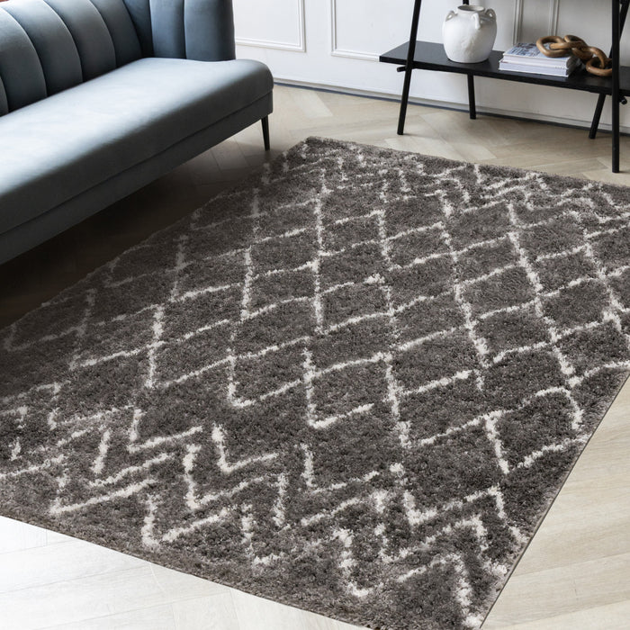 Taylor Grey Cream Rustic Diamond Rug, 5'3\" x 7'7\" Indoor Area Rug