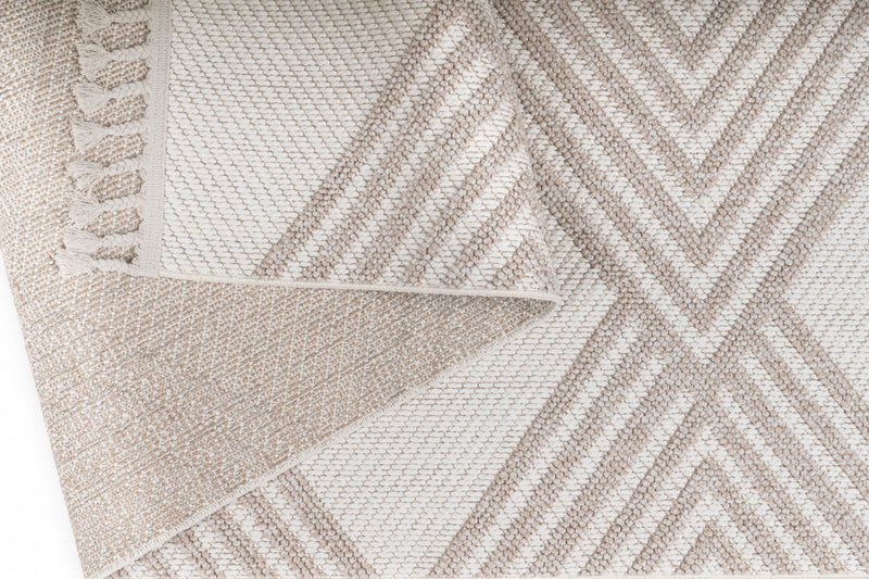 Athena White Indoor/Outdoor Area Rug - 5.3 X 7.6