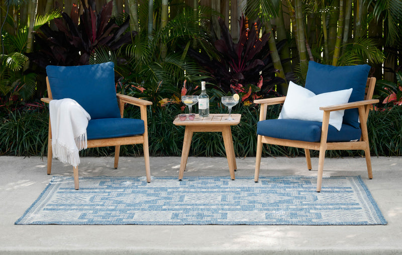 Nyra Transitional 5'3\" x 7'0\" Area Rug in Blue Indoor Area Rug