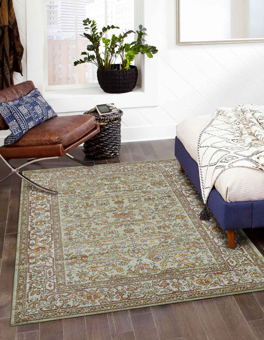 Hailey Traditional 7'10\" x 10'6\" Area Rug in Green Indoor Area Rug