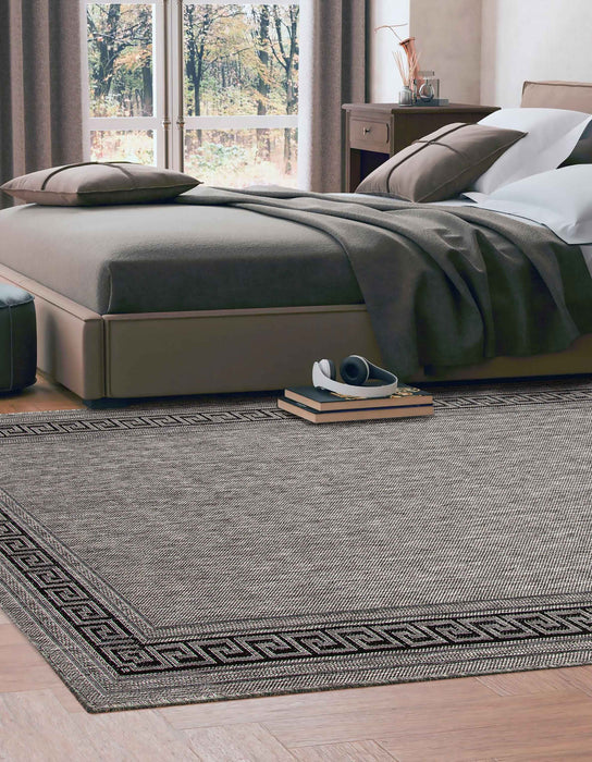 Versach Grey Area Rug - 5'0\" x 8'0\"