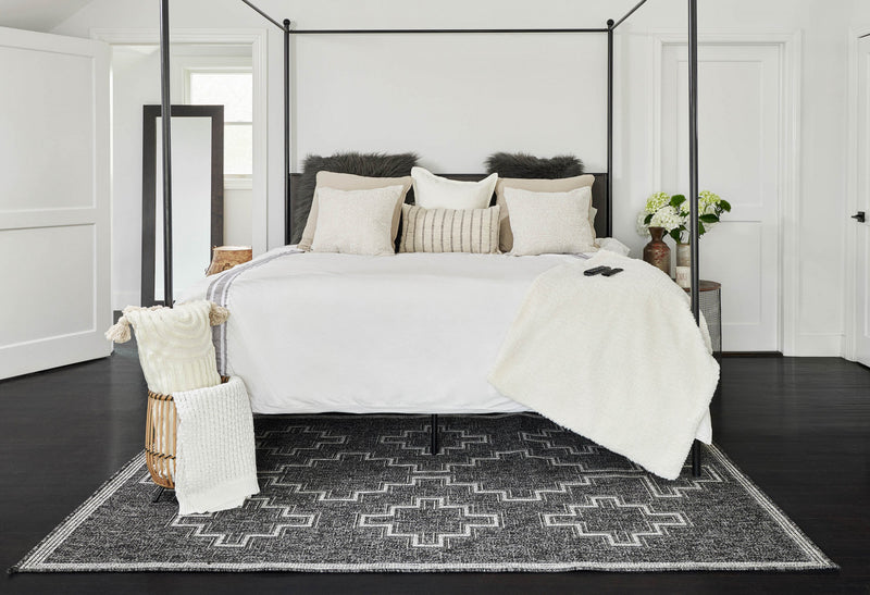 Esina Transitional 8'0\" x 10'0\" Area Rug in Black Indoor Area Rug