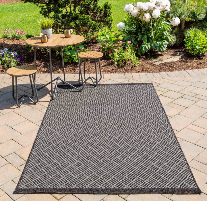 Eve Contemporary 6'7\" x 9'6\" Area Rug in Grey Indoor Area Rug