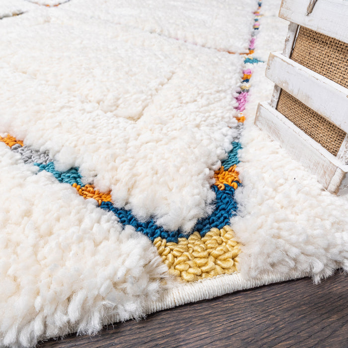Lola Lattice Large Shag Area Rug - 2'7\" x 8'