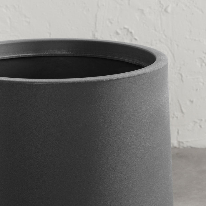 Dalya 19\" Planter - Dark Grey