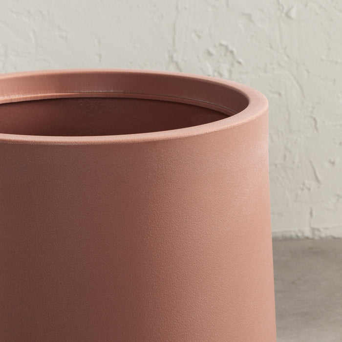 Dalya 19\" Planter - Burnt Orange