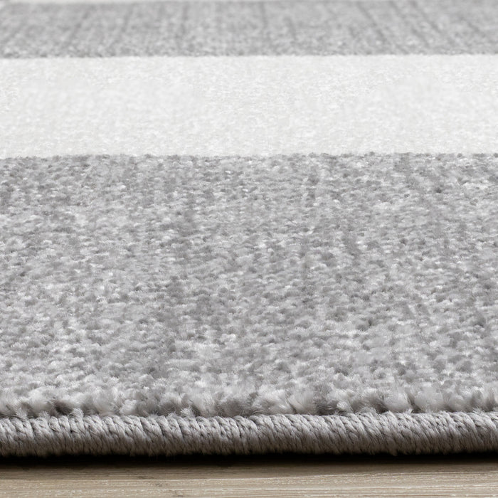 Covington Grey White Checkered Pattern Rug, 6'7\" x 9'10\" Indoor Area Rug