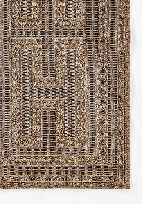 Hazel Transitional 5'3\" x 7'0\" Area Rug in Ivory Indoor Area Rug