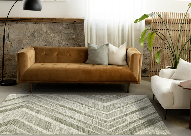 Florence Green White Distressed Chevron Design Rug, 6'7\" x 9'6\" Indoor Area Rug