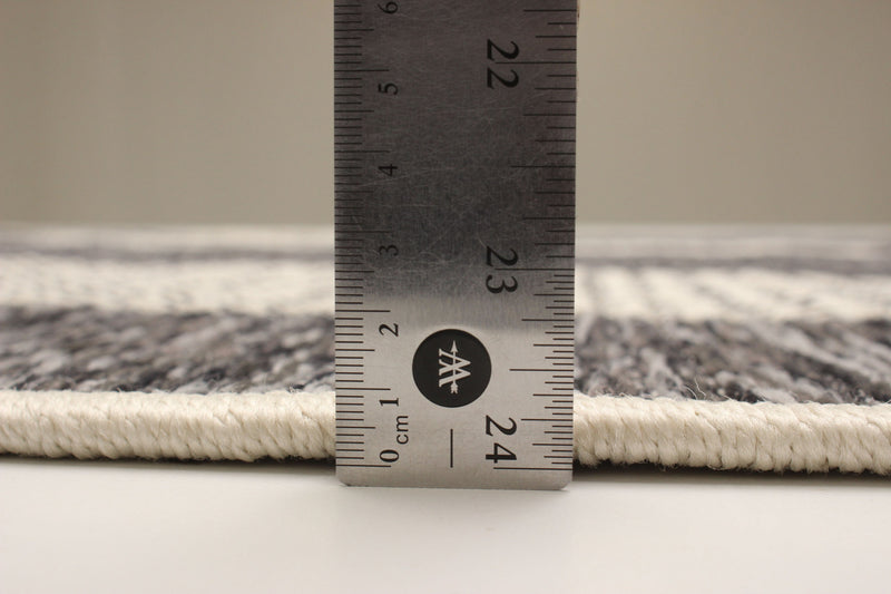 Bodhi Grey Area Rug - 5'0\" x 8'0\"
