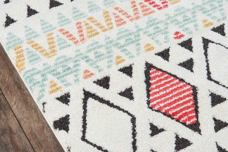 Kaia Contemporary 5'3\" x Area Rug in Multi Indoor Area Rug